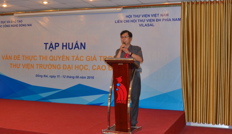 TS. Đoàn Mạnh Quỳnh – Phó Hiệu trưởng trường Đại học Công nghệ Đồng Nai phát biểu khai mạc