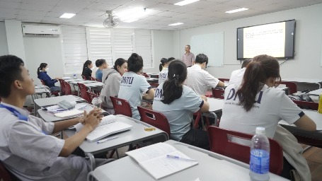 LỚP HUẤN LUYỆN CHUYÊN MÔN VỀ Y TẾ LAO ĐỘNG VÀ LỚP HUẤN LUYỆN AN TOÀN VỆ SINH LAO ĐỘNG