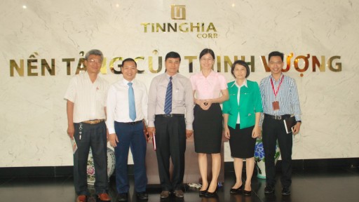 DNTU làm việc tại Tổng công ty Tín Nghĩa