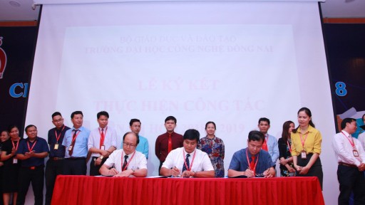 DNTU tổ chức hội nghị triển khai công tác năm học 2018 - 2019