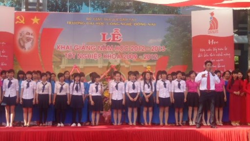 Lễ khai giảng năm học mới 2012 - 2013