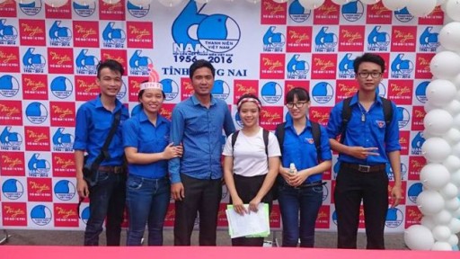 Sinh viên trường Đại học Công nghệ Đồng Nai tham gia hội thi "Thanh niên Đồng Nai đồng hành cùng hàng Việt năm 2016"