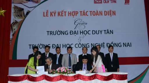 Trường Đại học Công nghệ Đồng Nai ký kết hợp tác toàn diện với Đại học Duy Tân