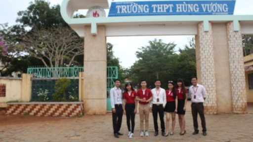 Trường Đại học Công nghệ Đồng Nai tư vấn tuyển sinh tại các trường THPT tỉnh Bình Thuận