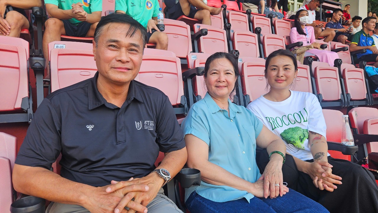 TS Phan Ngọc Sơn: 'Đầu tư bóng đá để nâng cao thể chất sinh viên Việt Nam'