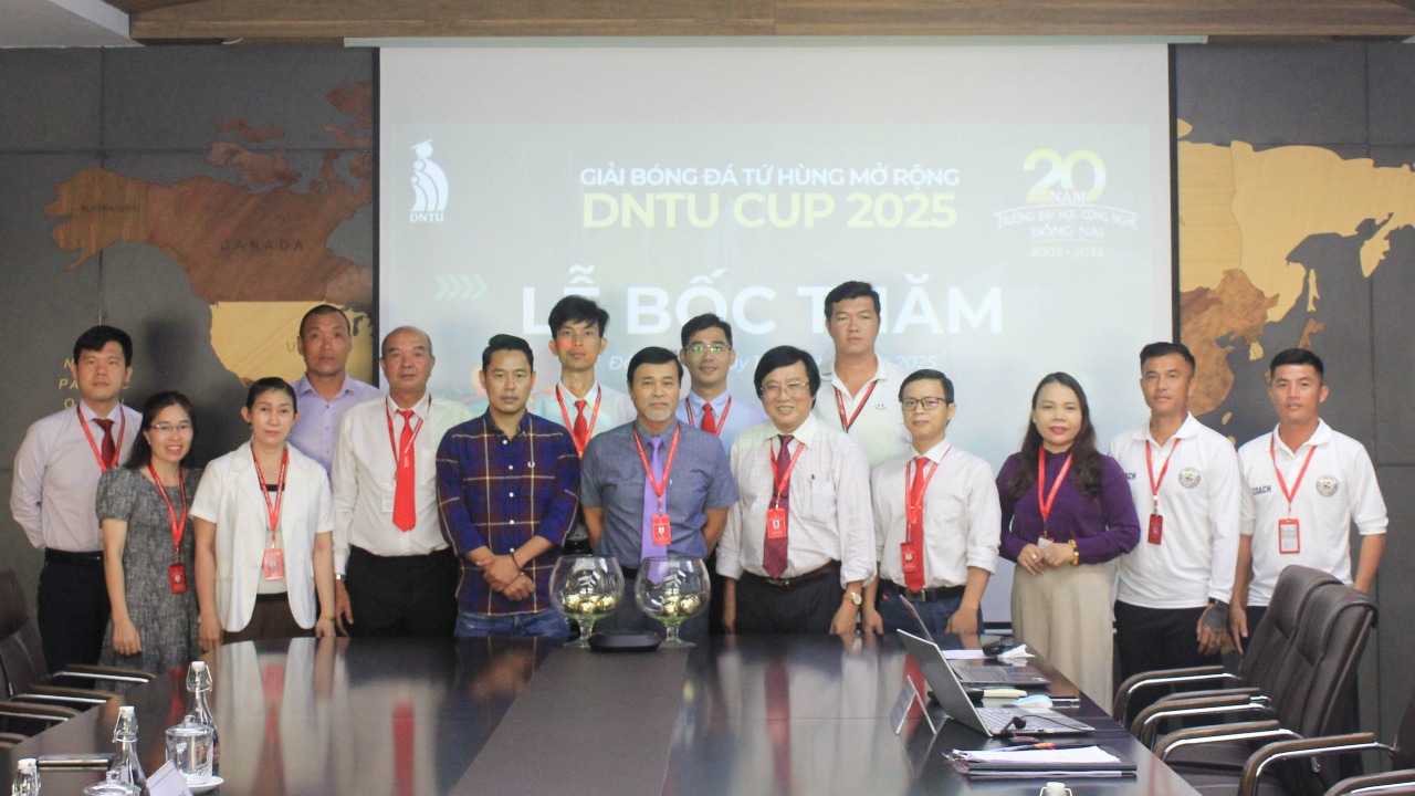 Lễ bốc thăm giải bóng đá tứ hùng tranh Cúp DNTU 2025: Kịch tính bắt đầu từ những lá thăm may rủi