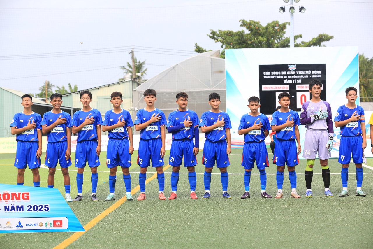 Bùng nổ 5 bàn thắng - DNTU FC thắng đậm tại Giải bóng đá sinh viên mở rộng - tranh cúp Trường Đại học Đồng Tháp , lần I - năm 2025
