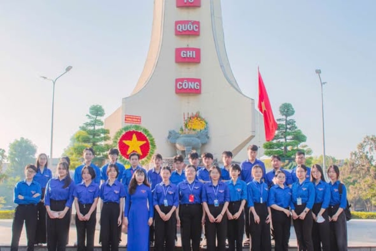 Tuổi trẻ DNTU - Ghi nhớ công lao, tiếp nối ý tưởng nhân kỷ niệm 96 năm Ngày thành lập Đảng Cộng sản Việt Nam (03/02/1930 – 03/02/2026)