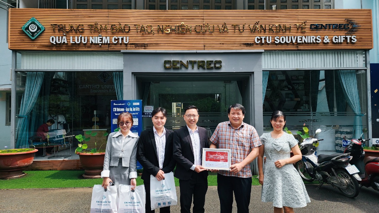 Chuyến công tác học hỏi kinh nghiệm tại Trường Đại học Cần Thơ