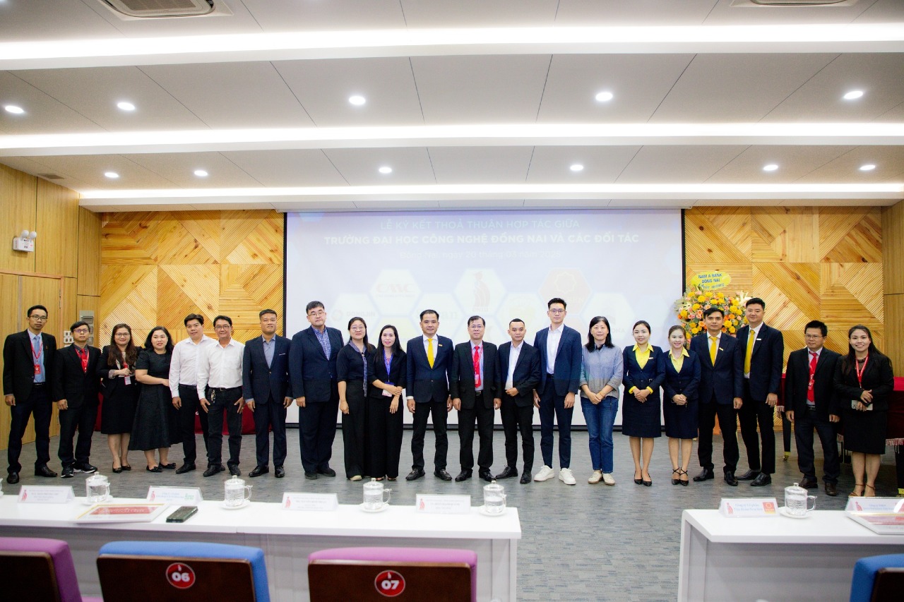Lễ ký kết hợp tác giữa Trường Đại học Công nghệ Đồng Nai và các doanh nghiệp đối tác