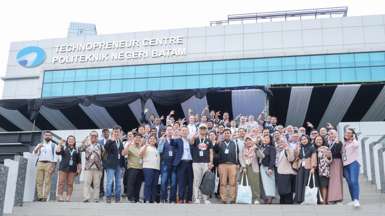 Tham dự Hội nghị CDIO ARM 2025 tại Indonesia - DNTU đồng hành cùng khu vực châu Á thảo luận về AI trong giáo dục đại học