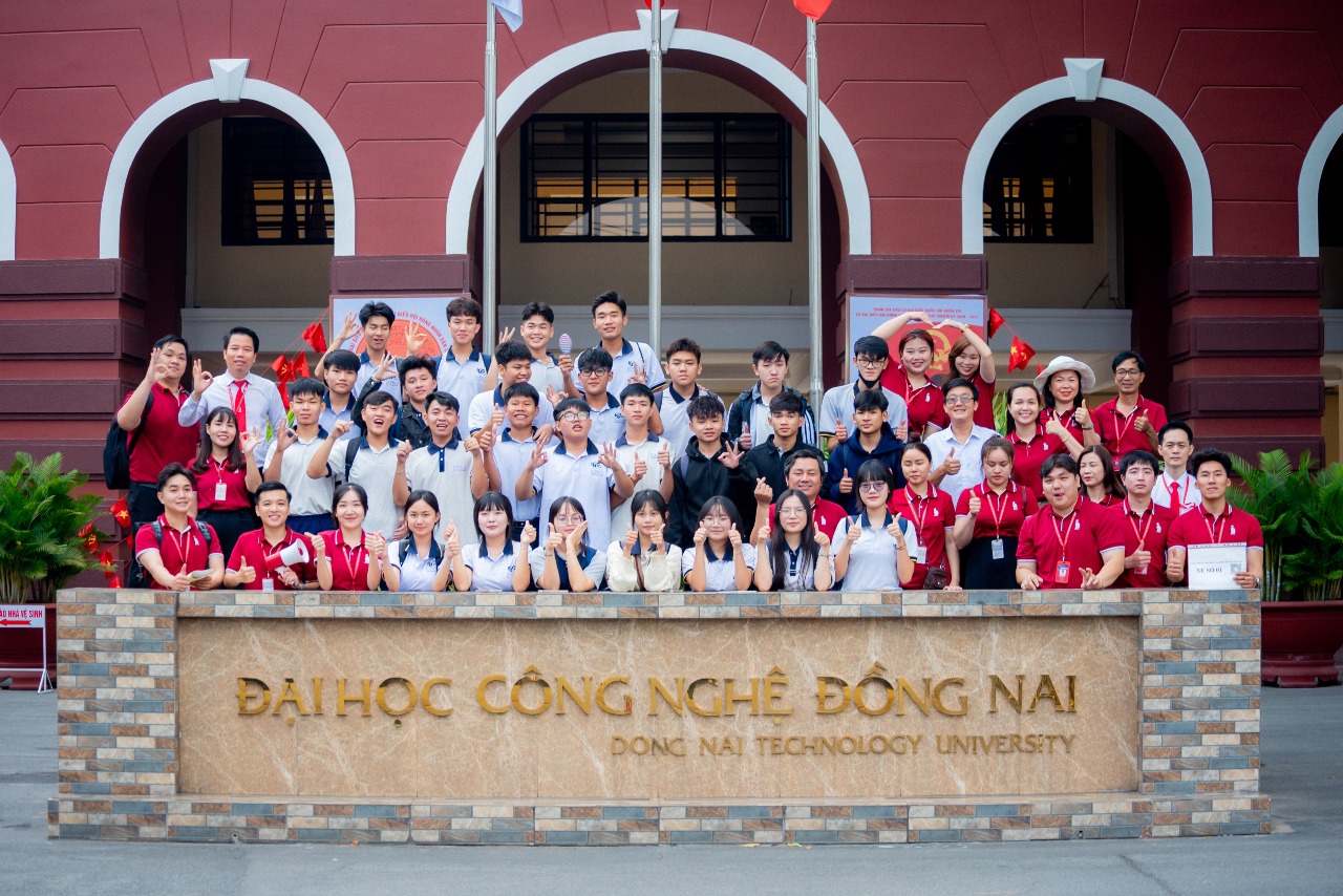 DNTU EXPERIENCE DAY 2026: HÀNH TRÌNH KHÁM PHÁ DNTU CỦA NHỮNG "NHÀ TRẢI NGHIỆM" TRẺ 