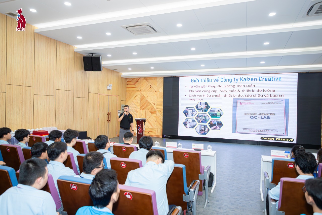 Tập huấn định hướng nghề nghiệp và kỹ năng thực tập tại doanh nghiệp cho sinh viên các ngành Công nghệ Kỹ thuật Điện, Điện tử và Công nghệ Chế tạo máy