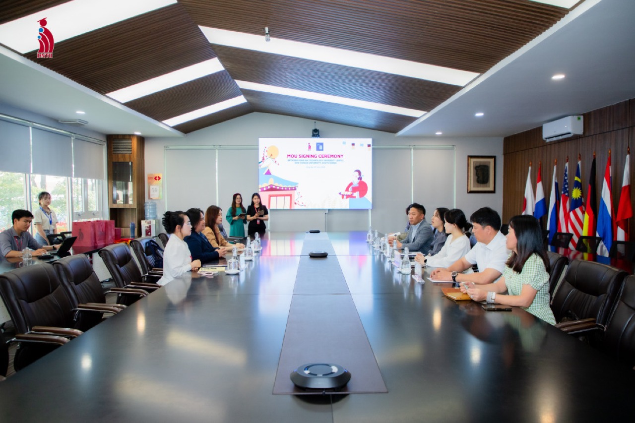 DNTU Strengthens International Cooperation through Working Session with Chosun University (South Korea)