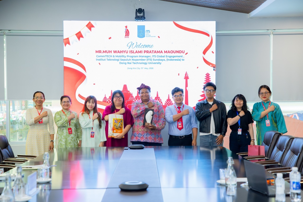 DNTU Welcomes and Holds a Working Session with Representatives from ITS, Indonesia