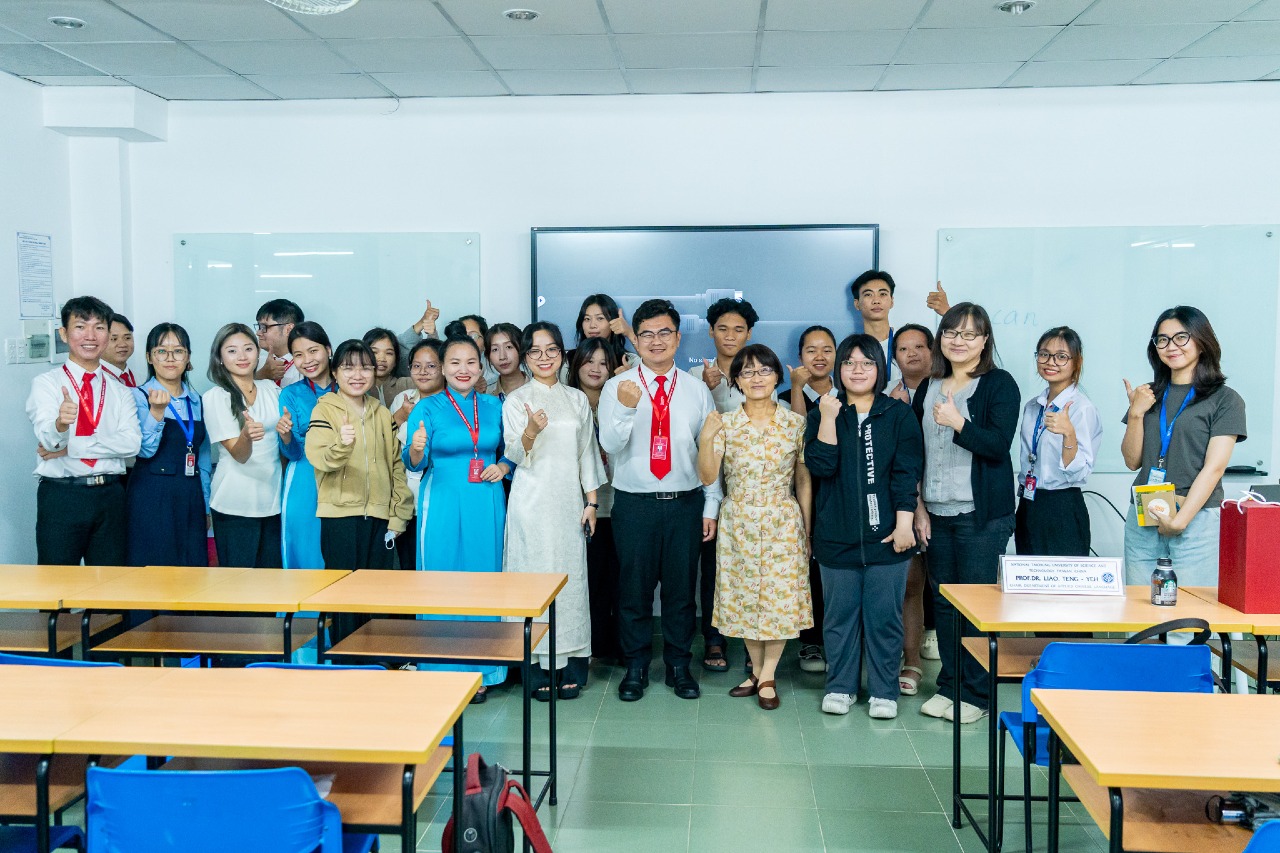CHÀO ĐÓN ĐOÀN GIÁO SƯ TỪ TRƯỜNG ĐẠI HỌC QUỐC LẬP KHOA HỌC CÔNG NGHỆ ĐÀI TRUNG (ĐÀI LOAN) ĐẾN THĂM VÀ LÀM VIỆC