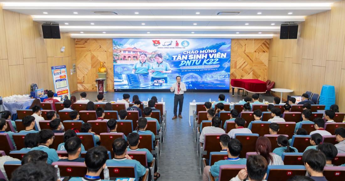 WELCOME K22 TO DNTU | Khoa Công nghệ Thông tin Chào Đón Các "Út Cưng" K22!